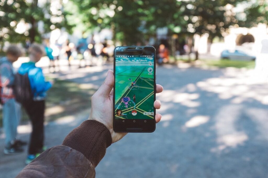 how to change pokémon go team