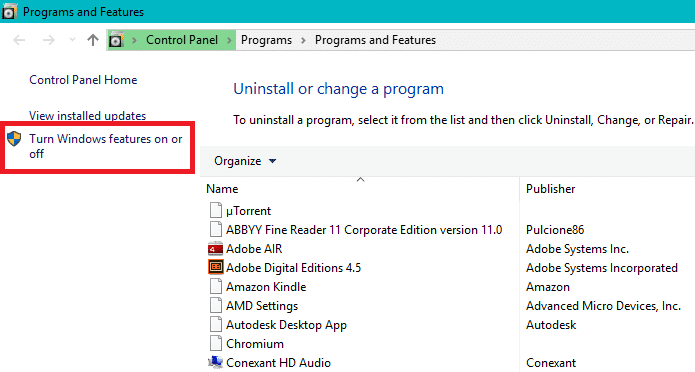 Noklikšķiniet uz Ieslēgt vai izslēgt Windows funkcijas