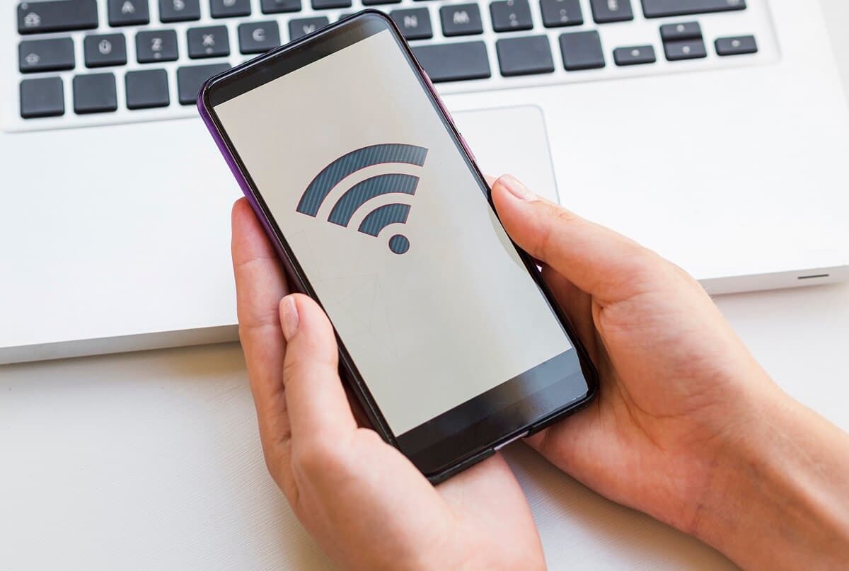 Conas Pasfhocail Wi-Fi Sábháilte a Fhéachaint ar ghléas Android