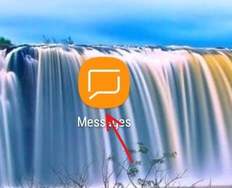 Open the in-built messaging app by clicking on it
