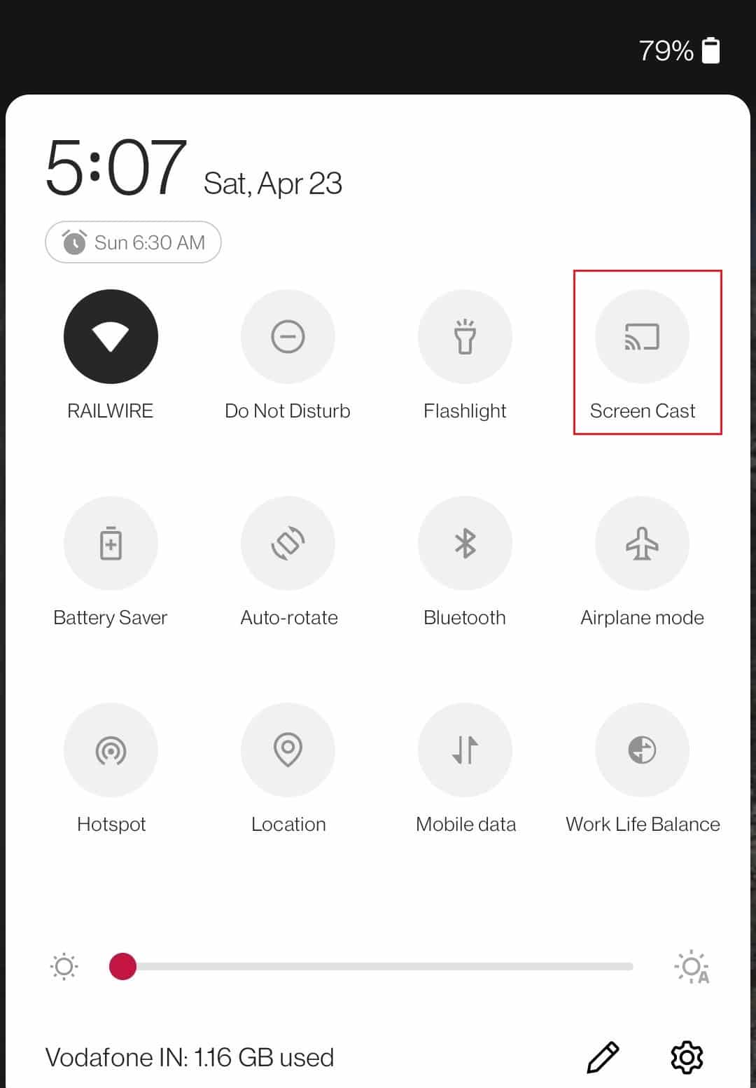 toque no ícone do screencast no menu de notificação do dispositivo Android