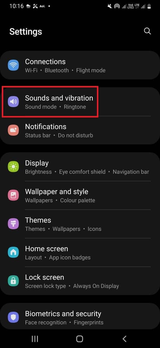 Wählen Sie Töne und Vibrationen. So ändern Sie Benachrichtigungstöne für verschiedene Apps auf Samsung