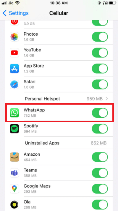 Schalten Sie WhatsApp ein, indem Sie nach unten scrollen und es einschalten