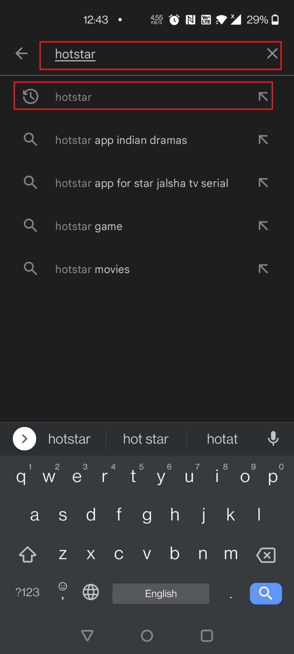 Escribe Hotstar en la barra de búsqueda y toca el resultado de la búsqueda.
