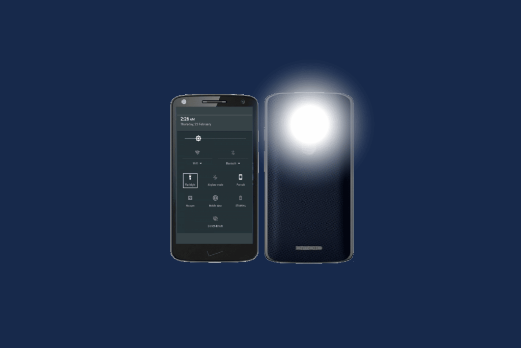 How to Turn On Flashlight on Droid Turbo