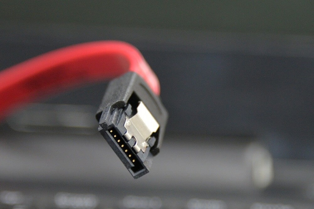 Check SATA cables to Fix Dell Diagnostic Error 2000-0142