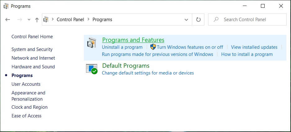 Klik på Programmer og derefter Programmer og funktioner | 10 måder at frigøre harddiskplads på Windows 10