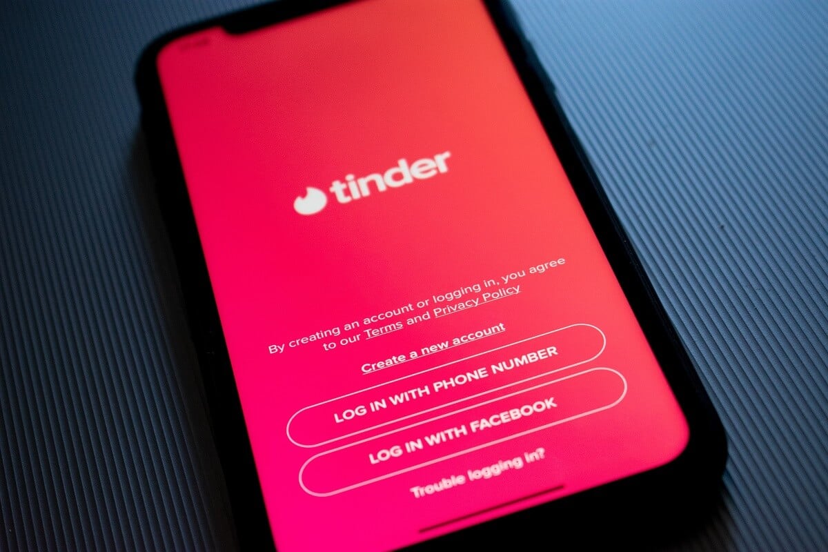 How to Change Your Name Or Gender On Tinder?