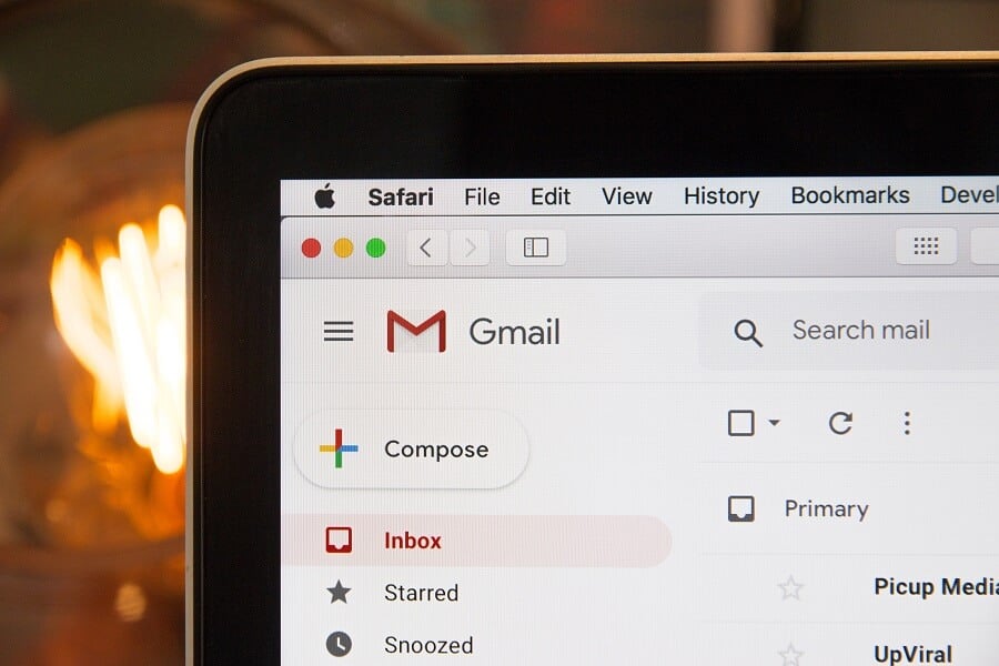 如何退出 Gmail？