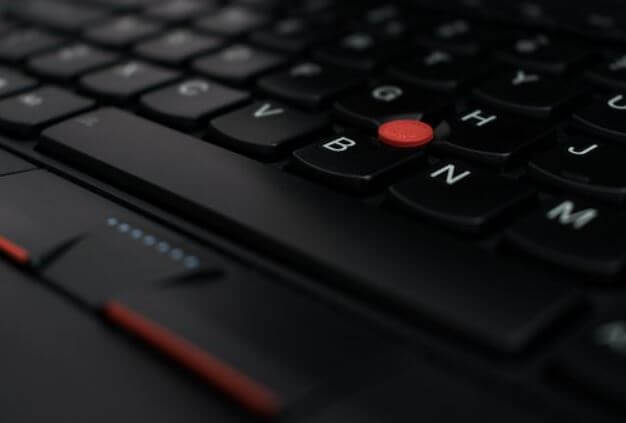 Hoe u het scherm op een Lenovo-laptop kunt draaien