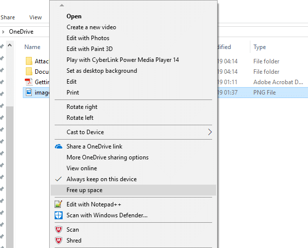 Щелкните правой кнопкой мыши файл, который хотите переместить в OneDrive, и выберите «Освободить место».