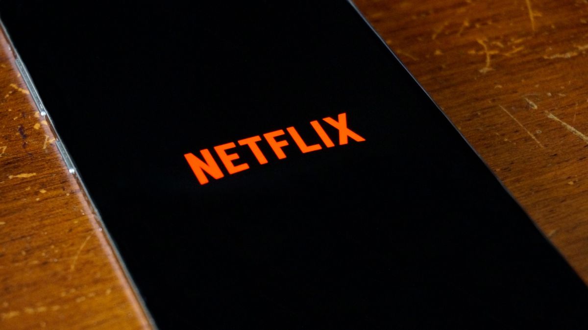 Telpon Anggaran Paling Apik kanggo Nonton Film ing Netflix & Liyane ing 2021