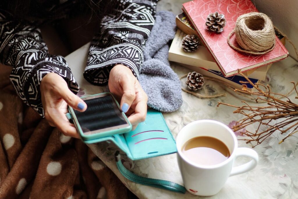 What Is the Best Phone for Seniors in 2021?