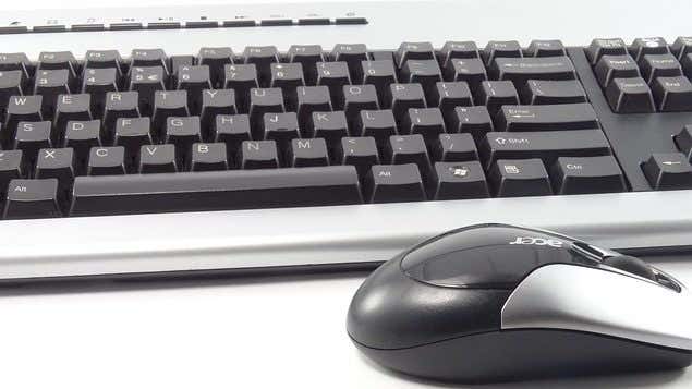 O teu teclado e rato non funcionan? Aquí tes como solucionalos
