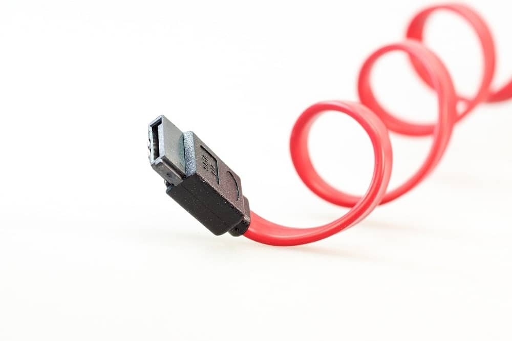 eSATA cable | USB 2.0 vs USB 3.0 vs eSATA vs Thunderbolt vs FireWire ports