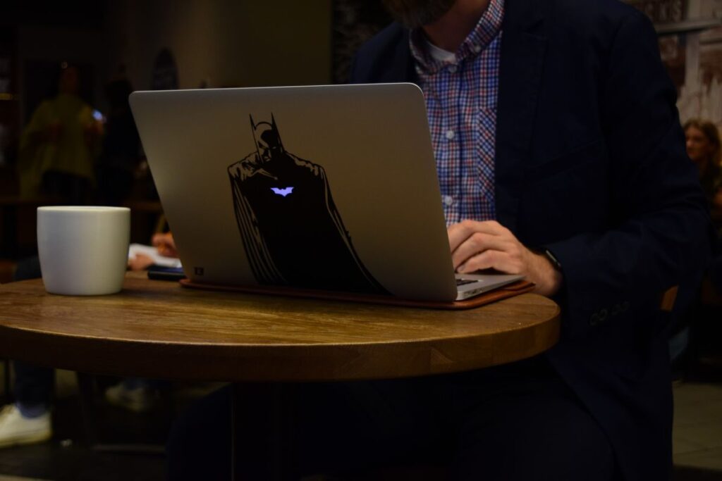 How to Decorate Your Laptop?