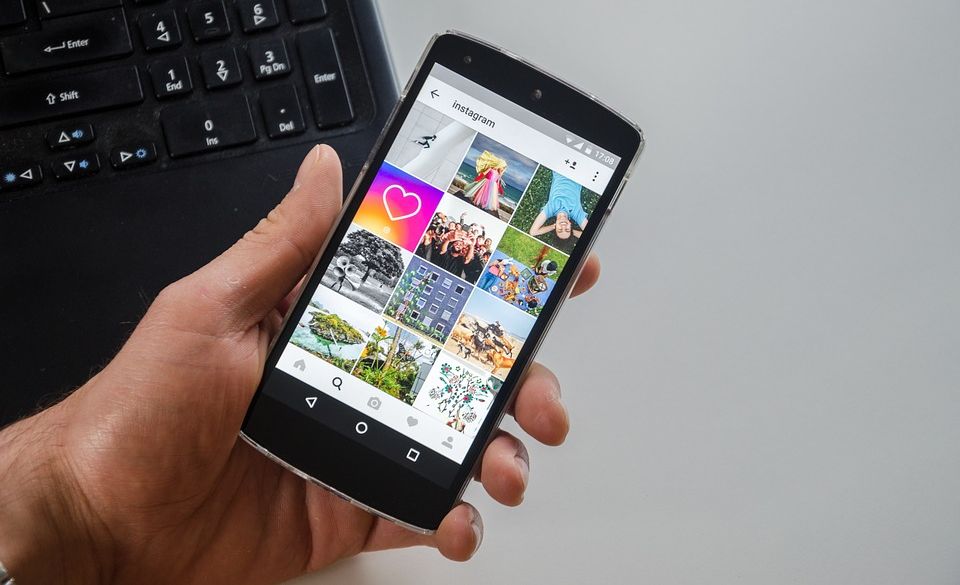 Cómo agregar pegatinas GIF animadas a tu historia de Instagram