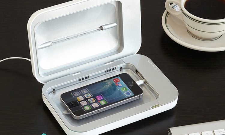 Keep Your Phone Bacteria-Free with PhoneSoap – the UV Sanitizer