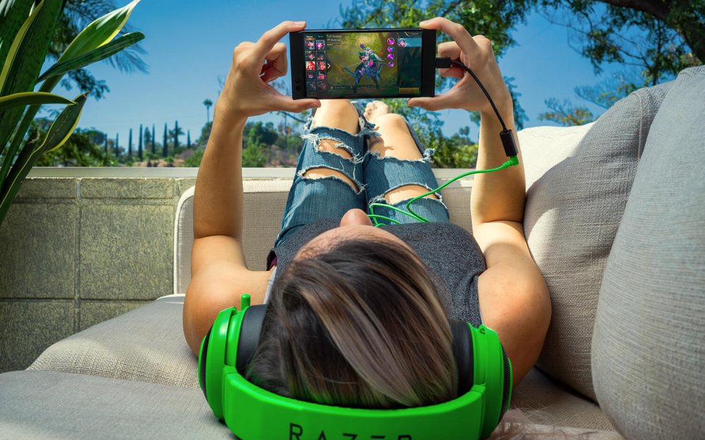 Razer przedstawia Razer Phone: smartfon stworzony dla graczy