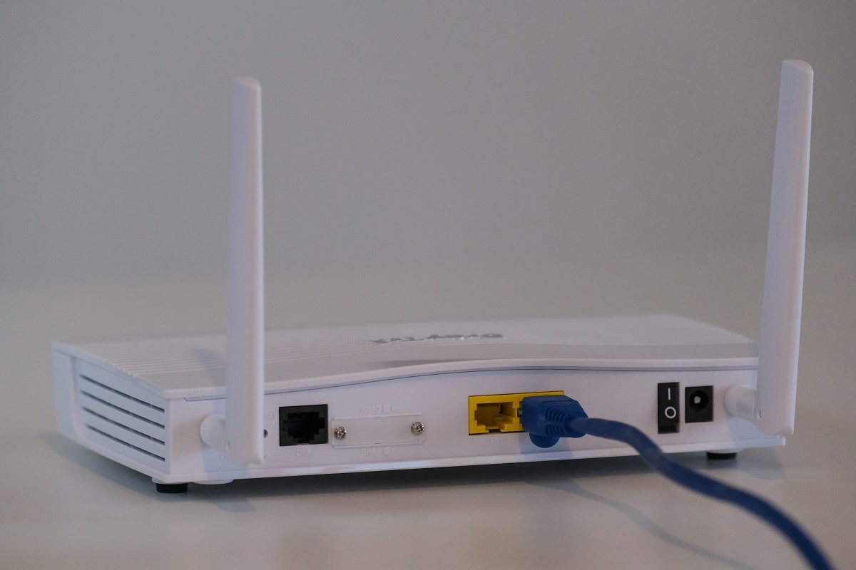 router with lan cable connected. Fix High Packet Loss Xbox
