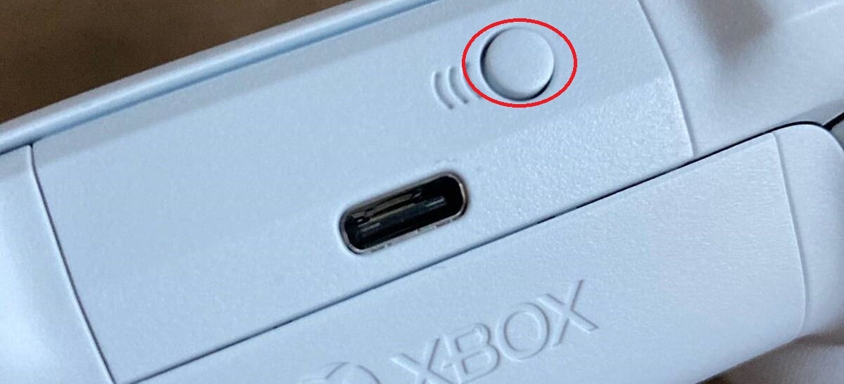 sync button xbox console Xbox One Controller Disconnecting Randomly Windows 10 PC