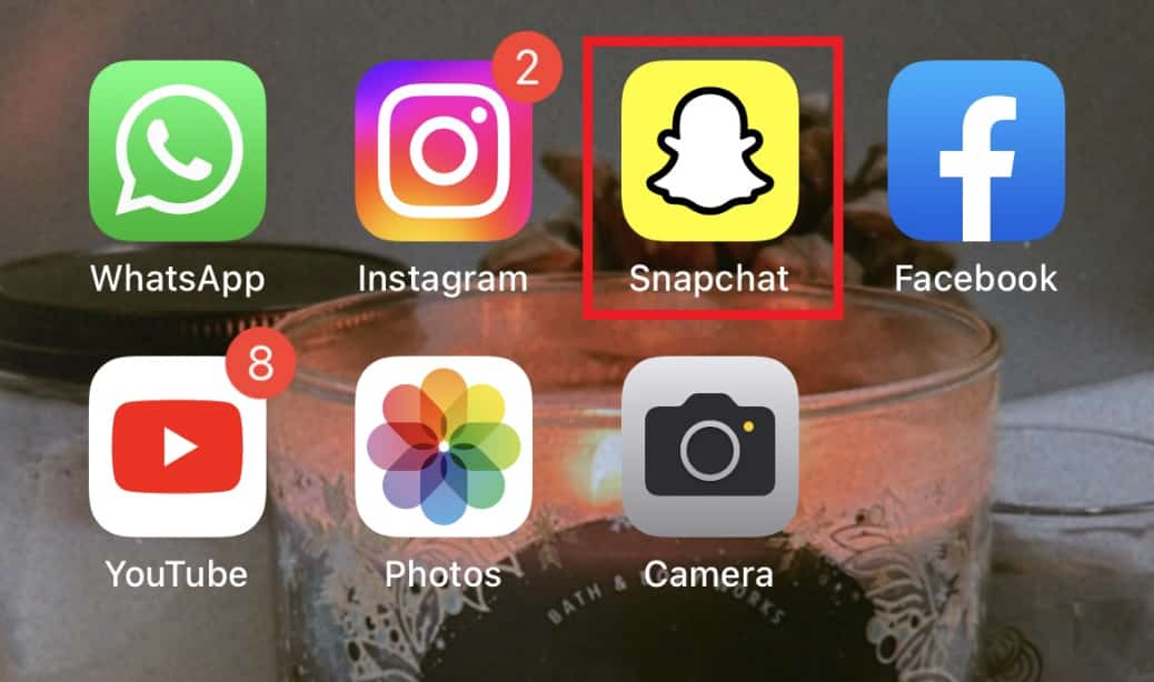 Tap on the Snapchat app. How to clear your Snapchat score