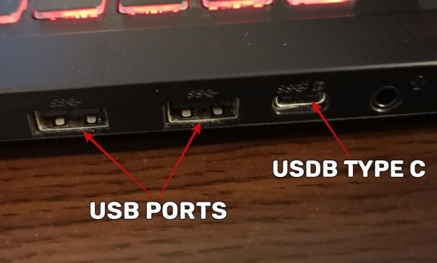 USB-Anschlüsse an einem Laptop